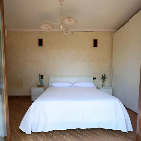 A Casa Di Valerio Bed & Breakfast 4*