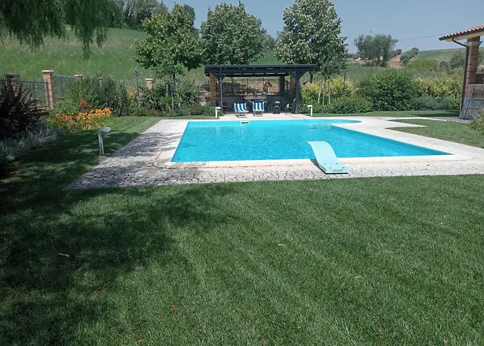 A Casa Di Valerio Bed and Breakfast 4*